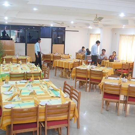 Periyar Meadows Hotel Kumarakom Ngoại thất bức ảnh